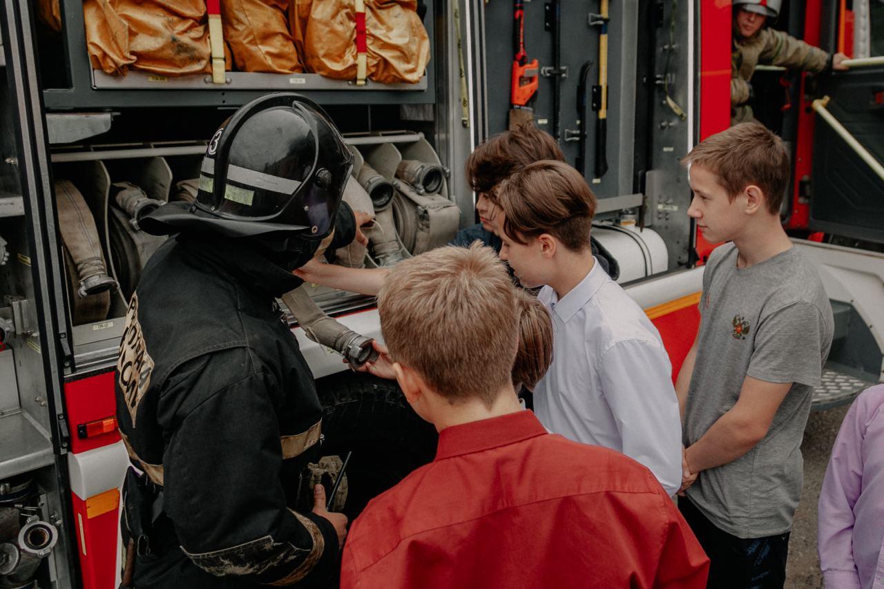 Уроки пожарной безопасности «Будь готов с Мишей» проведены в четырех школах г. Перми и охватили более 1600 школьников