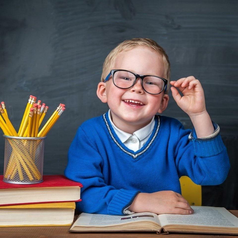 Чем больше зубов, тем ближе День знаний. Как проверить готовность дошкольника к первому классу?