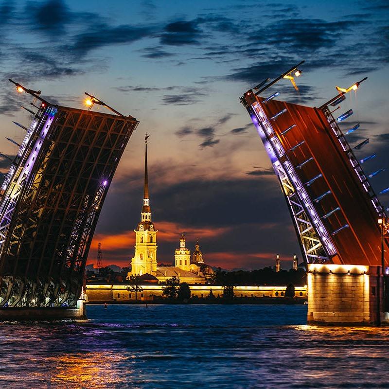 День города в Санкт-Петербурге: куда сходить и что посмотреть