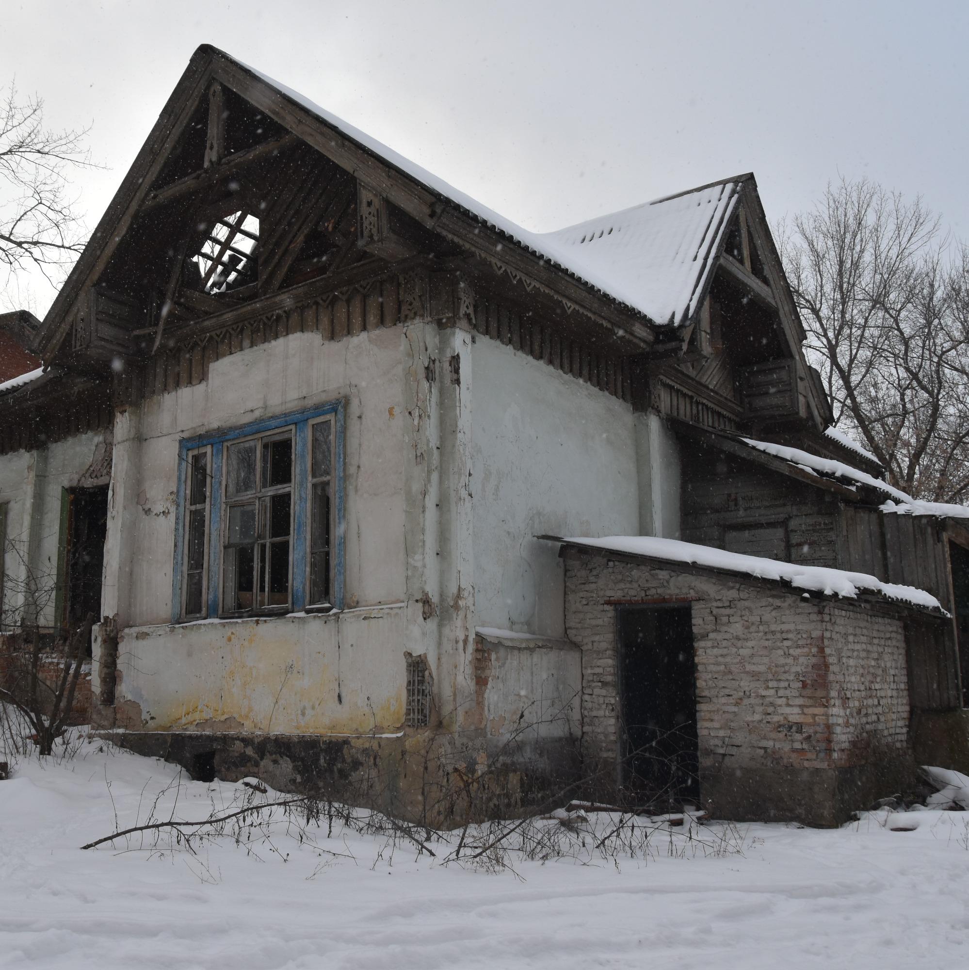 Ненужное наследие: «Волонтёры культуры» борются за восстановление старинного вокзала в Ельце