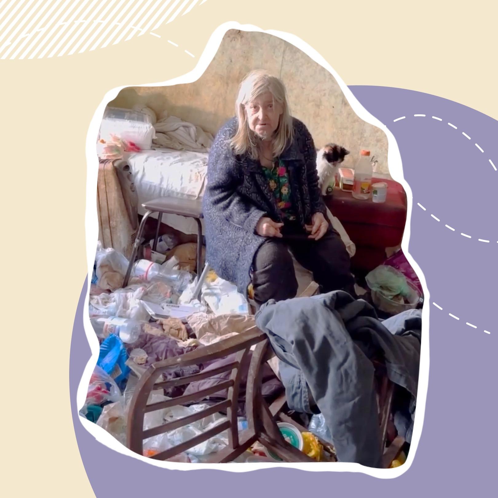 Плесень и мусор: саратовские волонтёры призывают спасти пенсионерку из аварийного дома