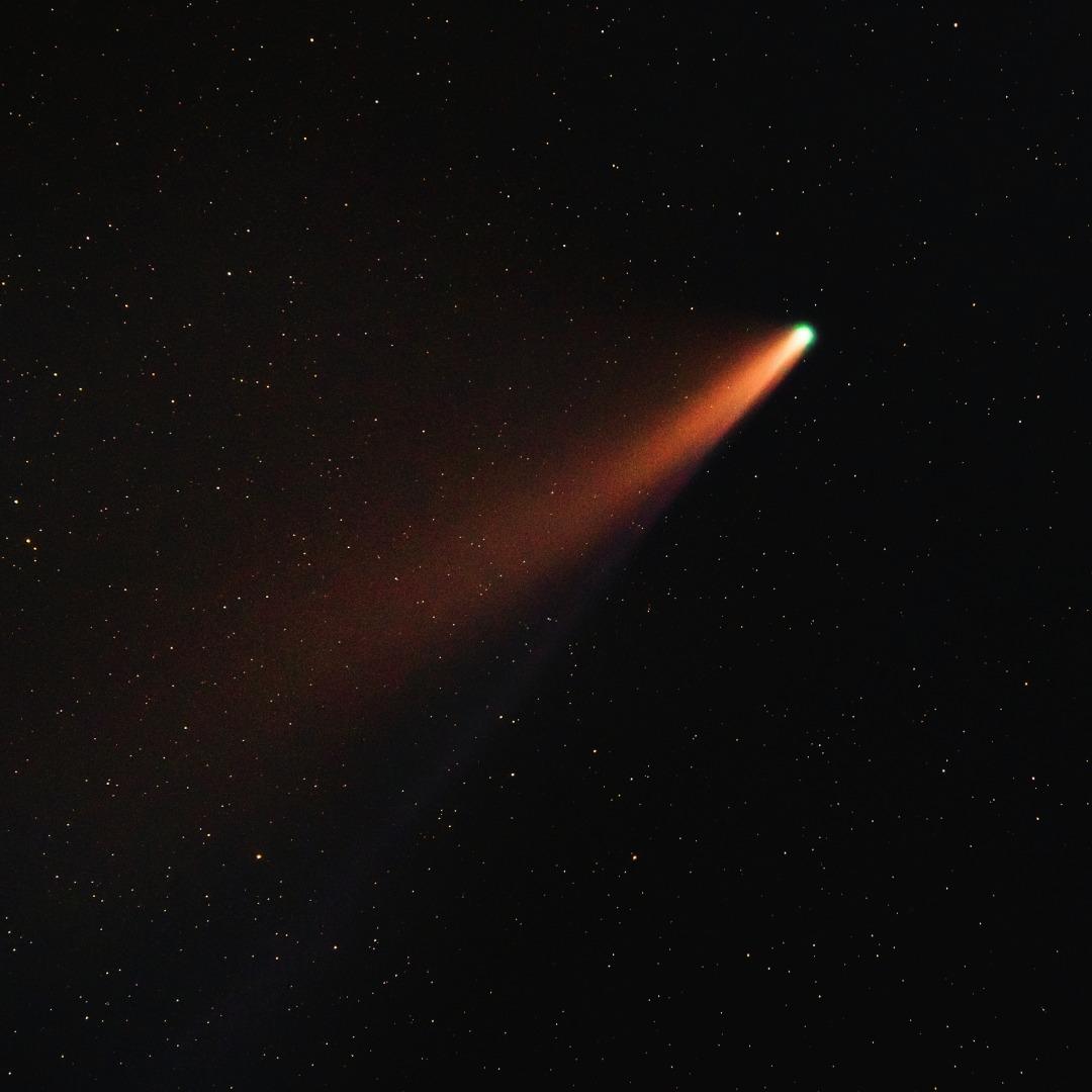 «Это не комета Понса-Брукса»: учёный прокомментировал видео с НЛО в небе над Хабаровском